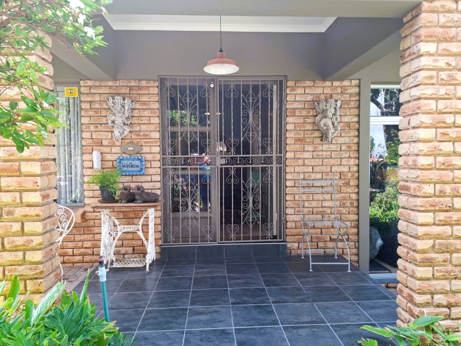 5 Bedroom Property for Sale in Doringkruin North West
